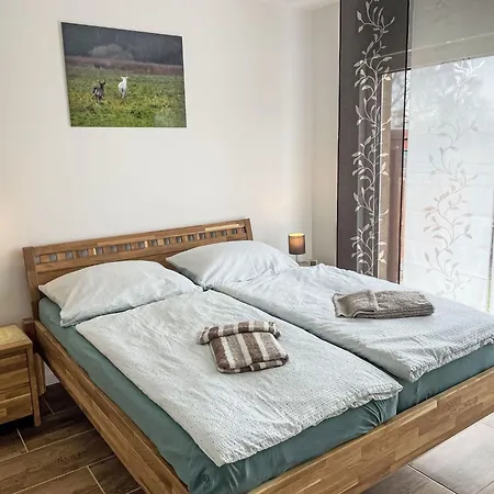 Der Kleine Kranich By Interhome Saal